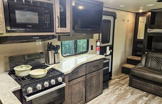 KD's Grand Design - Transcend Your Adventure