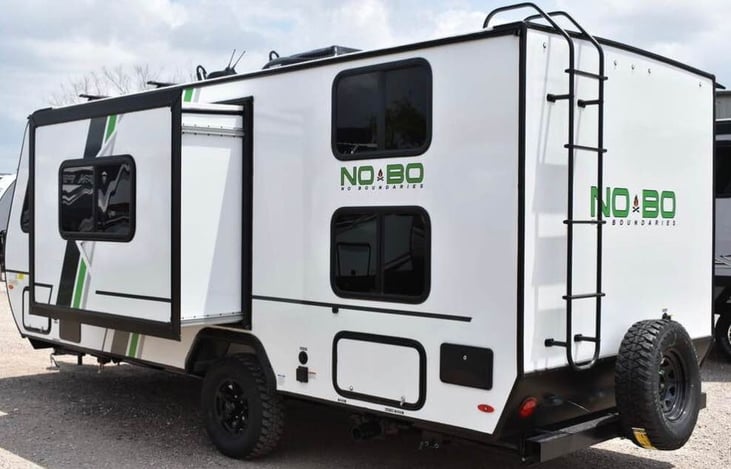 1 slideout for extra interior space