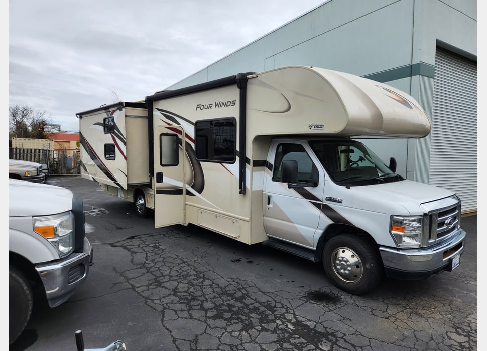 Class C Motor Home rentals in Las Vegas