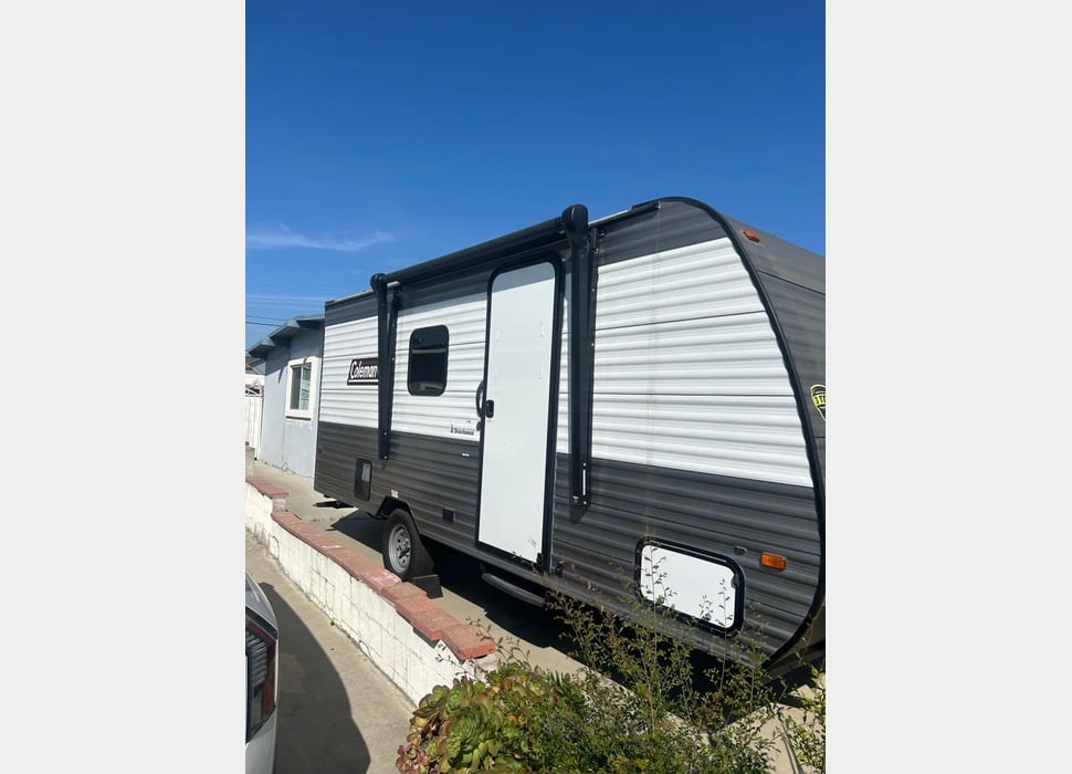 Travel Trailer rentals in Los Angeles