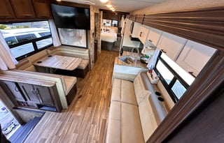 Renovated - WiFi, Pets, Jeep, Off-Grid, 24/7 Help