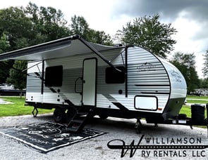 EAST TO WEST Della Terra 230RB