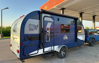 2016  Winnebago Winnie Drop 170S