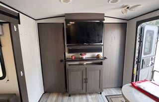 2021 Cruiser Embrace EL310