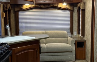2012 Keystone 28ft Fifth Wheel