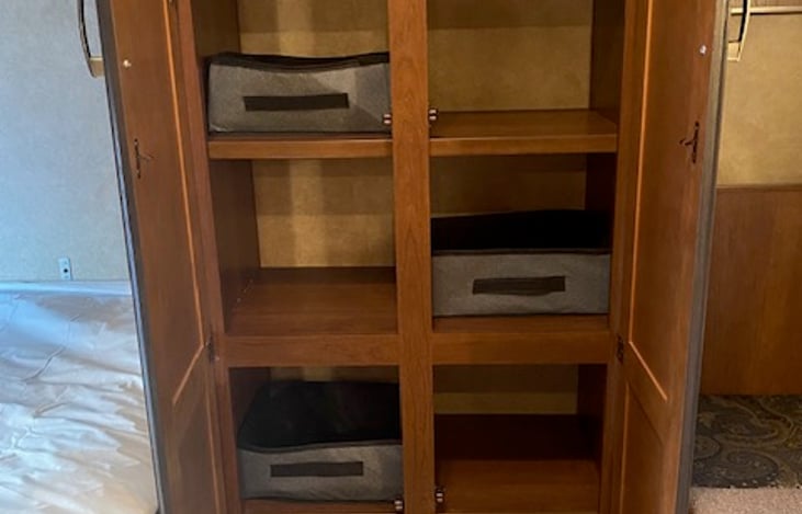 bunk bed room wardrobe