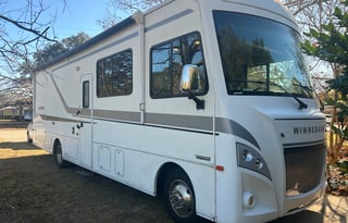 31 foot class A perfect for groups and families