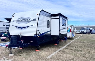 RV Delivery Daytona | Jeep Beach 4–5 Adults