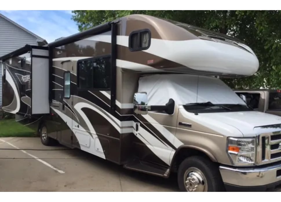 Class C Motor Home rentals in Waukee