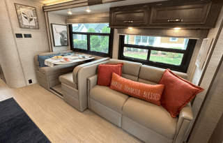 'Maverick' Sleeps 8! Loaded with Comfort Amenities