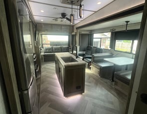 Forest River RV Salem Hemisphere 370BL