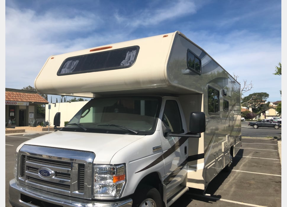 Class C Motor Home rentals in Fillmore