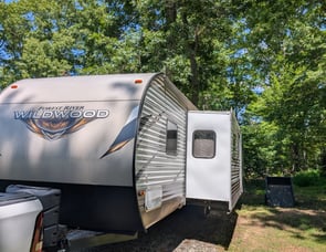 Forest River RV Wildwood 31KQBTS