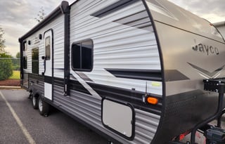 Book Your Family Get Away in our Jayflight 264BH