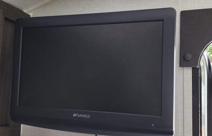 Cable ready if camping somewhere that has cable. Has winegaurd antenna. Hdmi input.