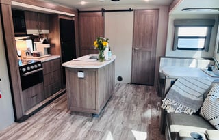 New 2022 Grand Design Imagine 3250 Bunkhouse