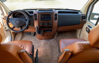 2020 Regency Ultra Brougham 25MB