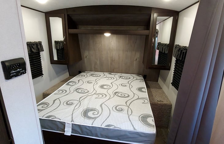 Interior - Master Bedroom