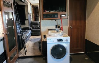 2017 Forest River RV Prime time Spartan 5th wheel