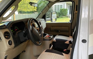 2018 Thor Motor Coach Chateau 26B