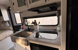 Family Adventure Bunkhouse – Easy Tow