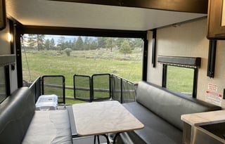 2021 Coleman Lantern Series 250TQ (Toy Hauler)