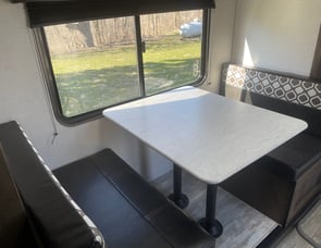 Prime Time RV Avenger LT 17BHS