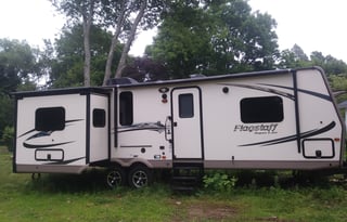 2016 Forest River RV Flagstaff Super Lite 27RLWS