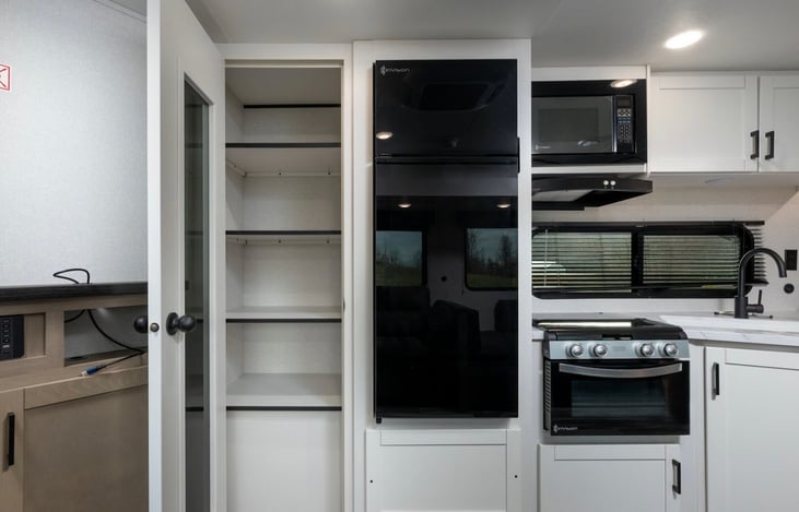 JayBird, close look at Kitchen and pantry