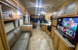 Family of 5's Home away from Home  for Rent