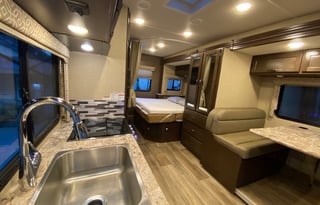 2019 Mercedes Thor Freedom Elite 24FE  DIESEL FUEL