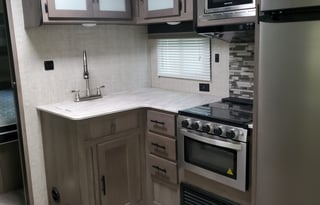 2021 Gulf Stream RV Conquest 276BHS