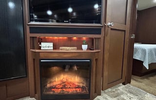 Delivery ONLY!!! 2013 Fleetwood RV Bounder 35K