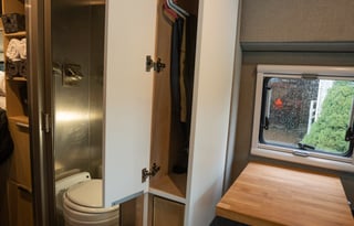 2021 Ford Transit AWD, Hot shower, roof deck