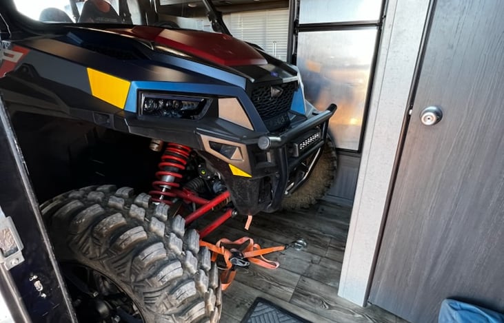 2022 Polaris general four-door deluxe