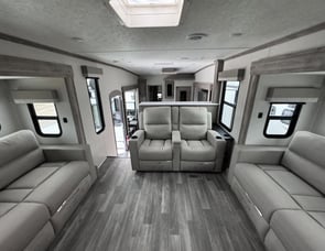 Coachmen RV Chaparral 334FL