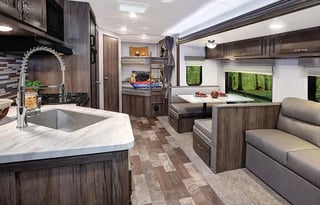 2020 EAST TO WEST Della Terra 27 K2D