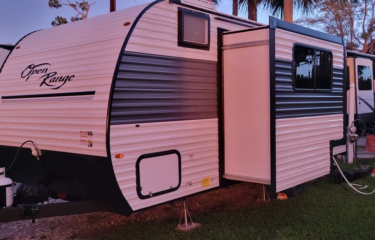 One slide out on the drivers side for added room in the camper