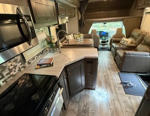 NeXus RV Triumph 32T