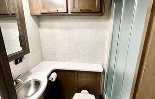 Get Out of Town 2022 Thor Windsport 34J