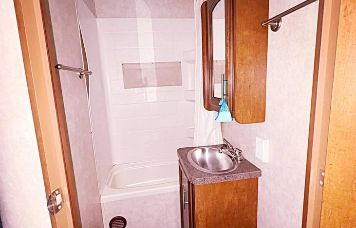 Ample shower space