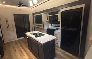 Happy Camper Family 5th Wheel
