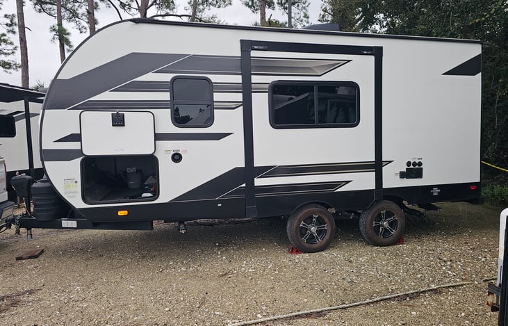 Ultra-lite design makes this rig a breeze to tow