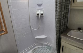 2022 Dutchmen RV Coleman Rubicon 1608RB