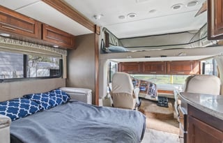 Mirada 1 | Unlimited Mileage & Generator Use