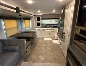 Palomino Puma 31FKRK