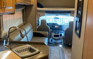 2017 Thor Motor Coach Outlaw Class C 29H