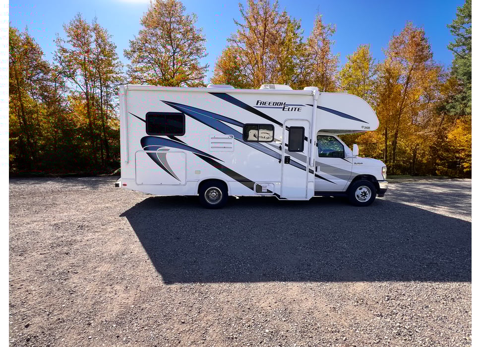 Class C Motor Home rentals in Shakopee