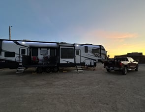 Alliance RV Valor 42V13