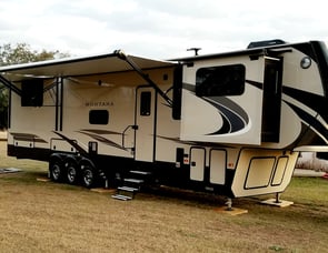 Keystone RV Montana High Country 381TH